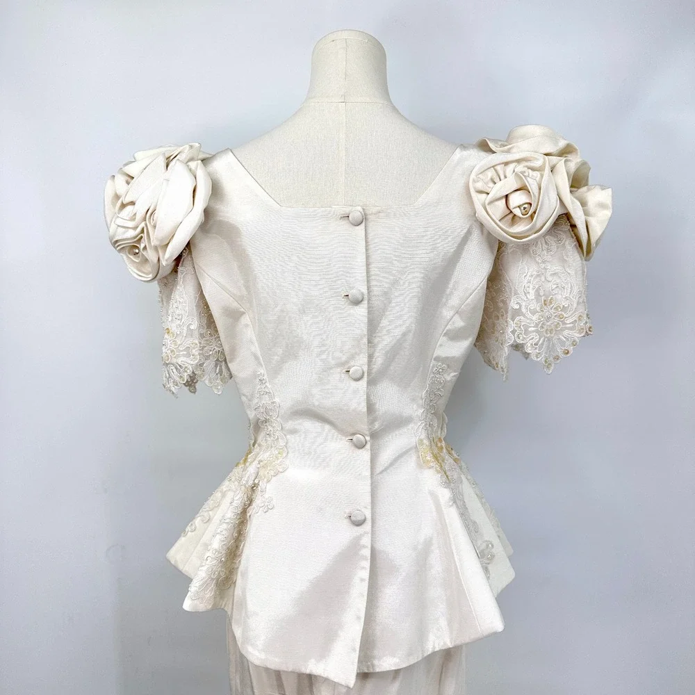 Vintage 80s Ivory Wedding Bridal Suit Set M Rosette Shoulder Lace Beaded‎